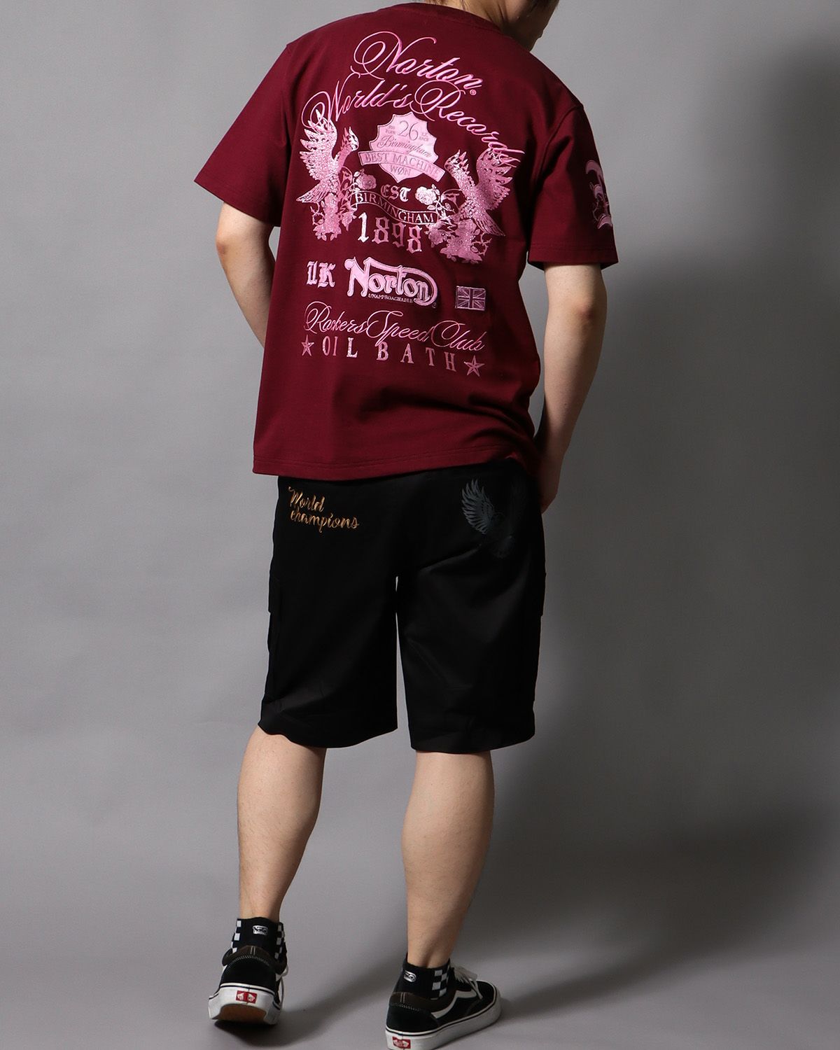 ワイン：178cm/75kg(Lサイズ着用)