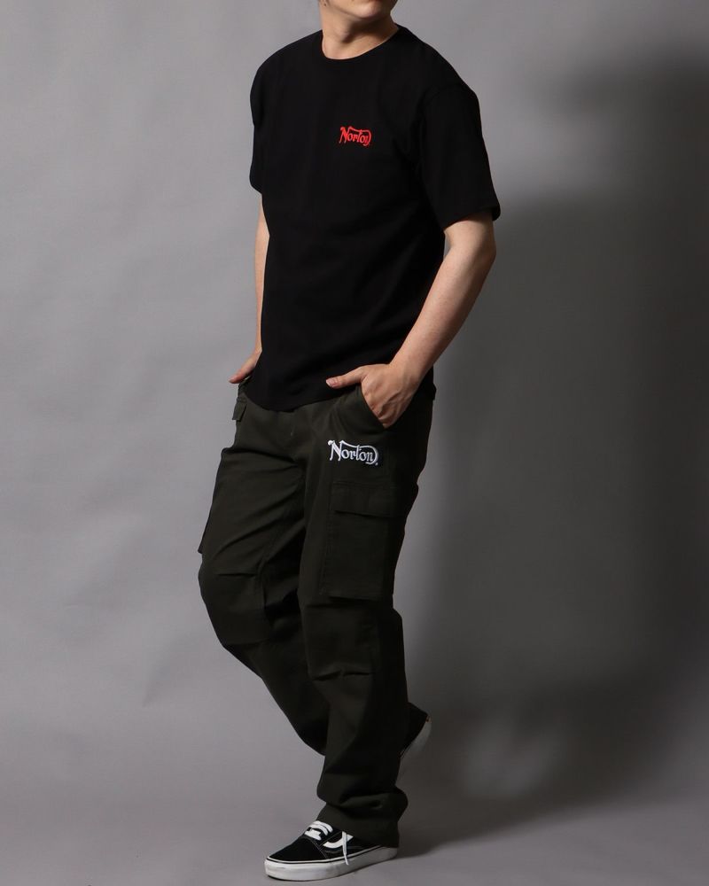 ブラック：178cm/75kg(Lサイズ着用)