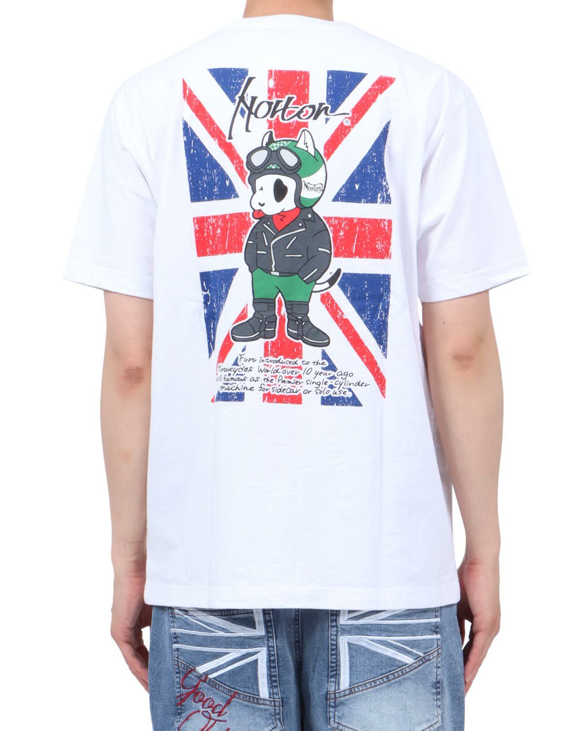 ホワイト：174cm62kg(Lサイズ着用)