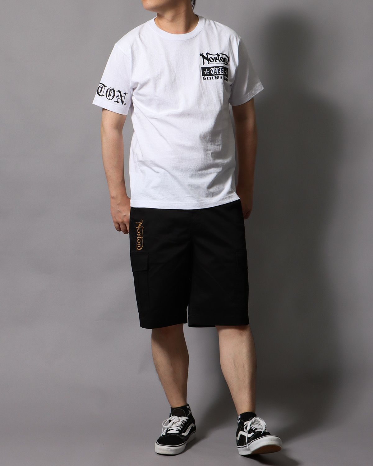 ホワイト：178cm/75kg(Lサイズ着用)