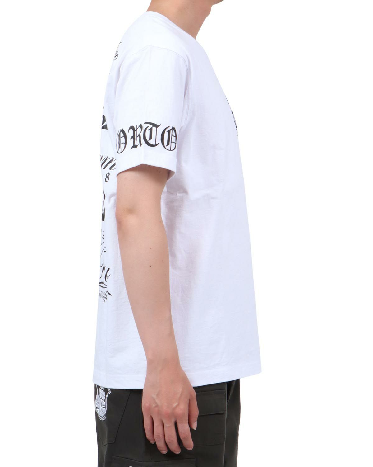 ホワイト：174cm62kg(Lサイズ着用)