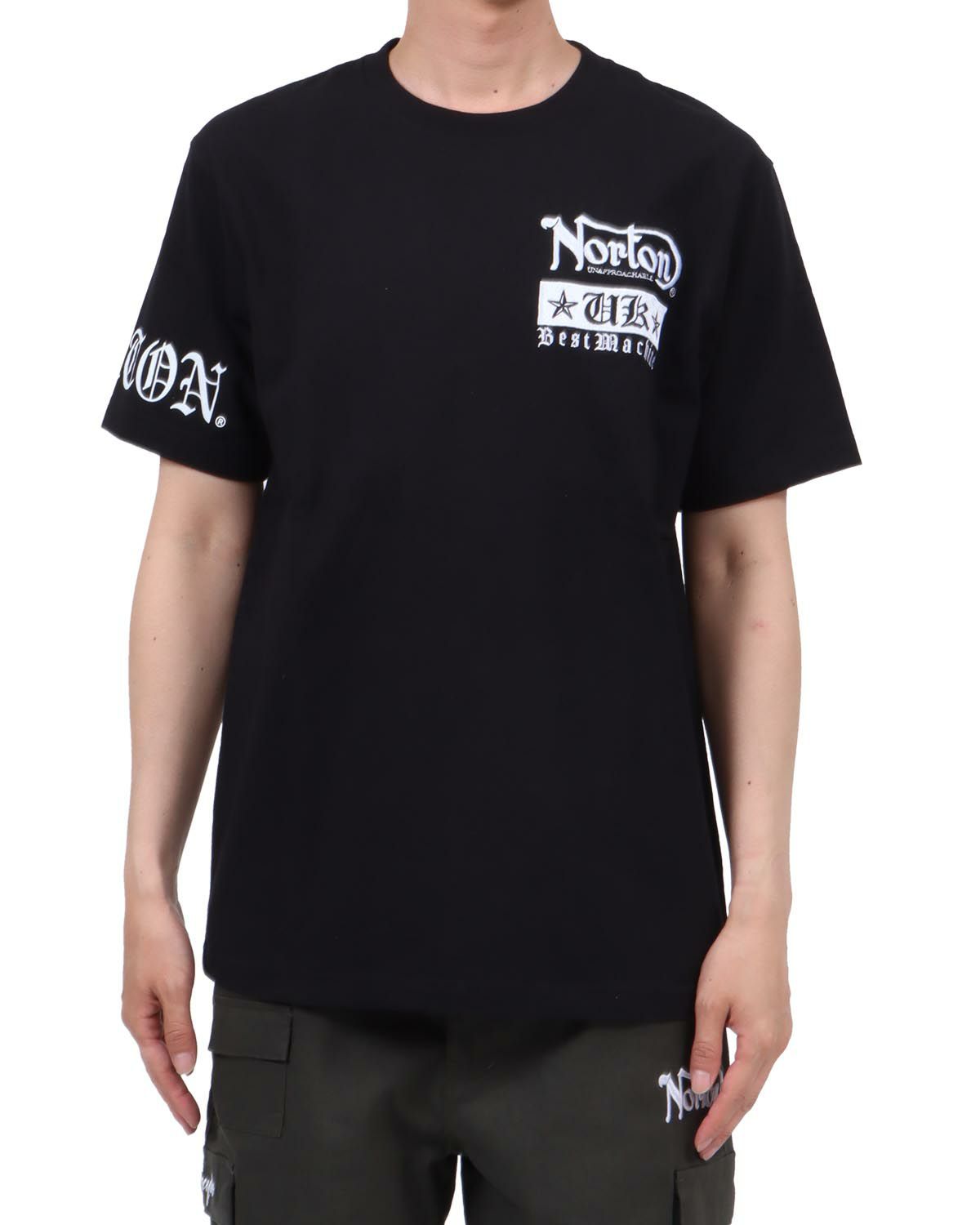 ブラック：174cm62kg(Lサイズ着用)