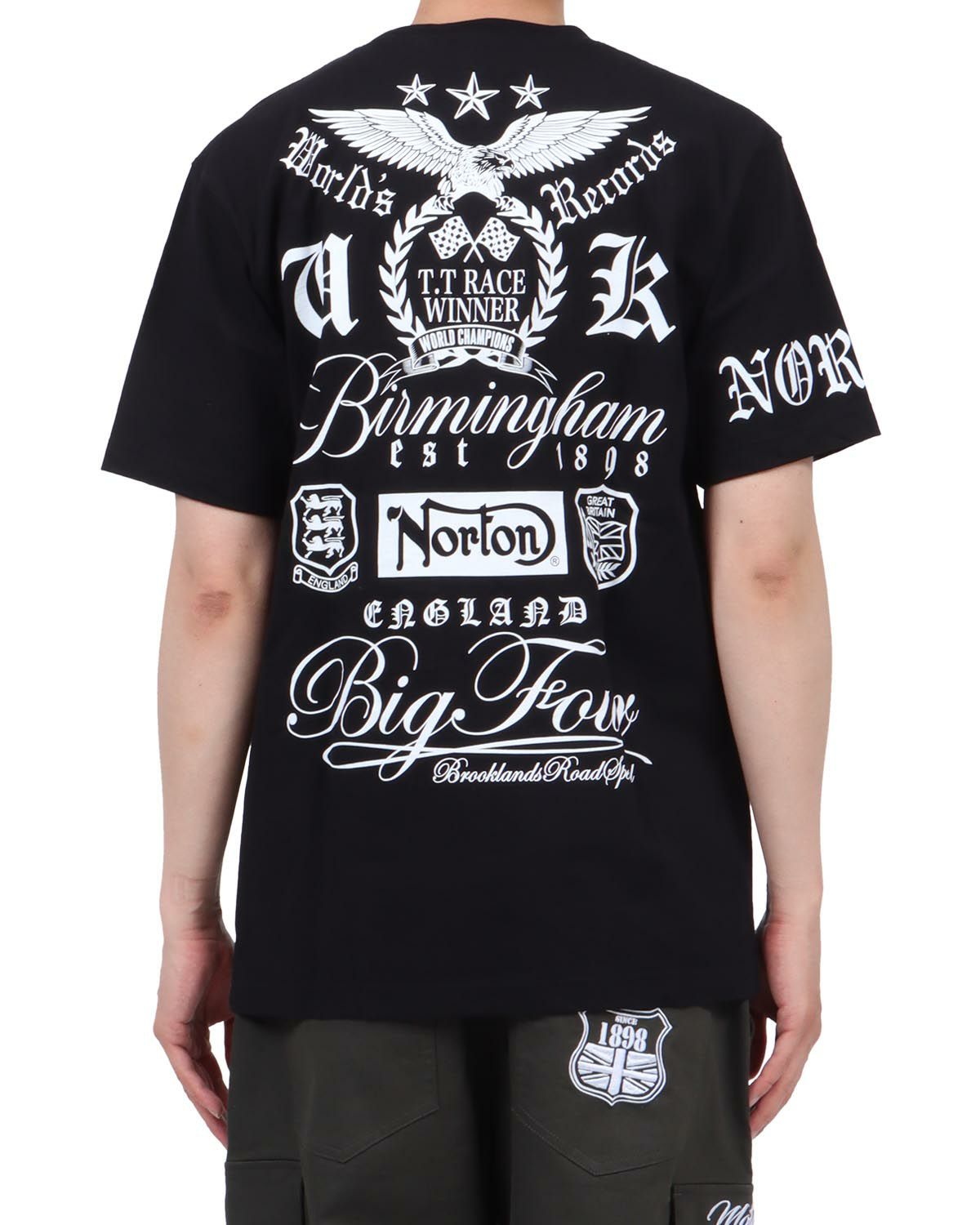 ブラック：174cm62kg(Lサイズ着用)