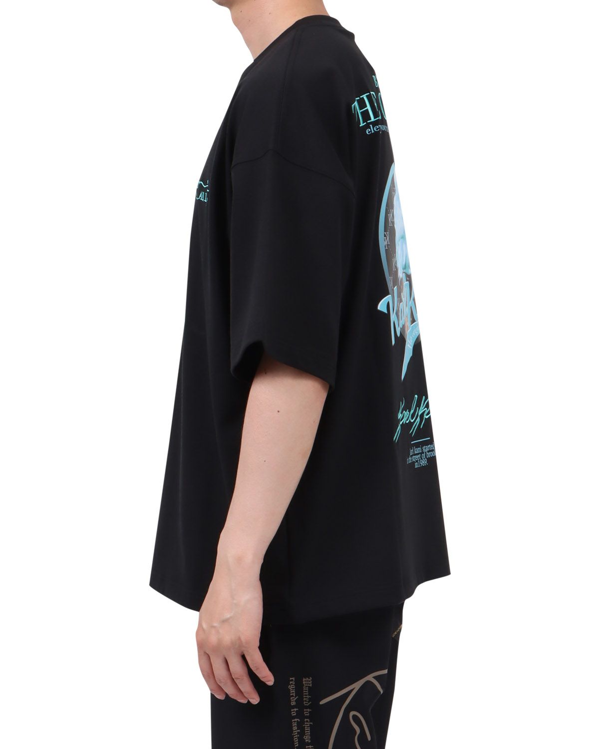 ブラック：174cm62kg(Lサイズ着用)