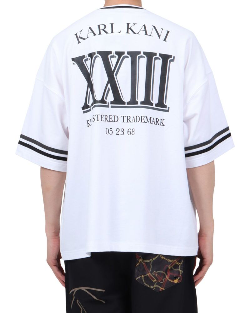 ホワイト：174cm62kg(Lサイズ着用)