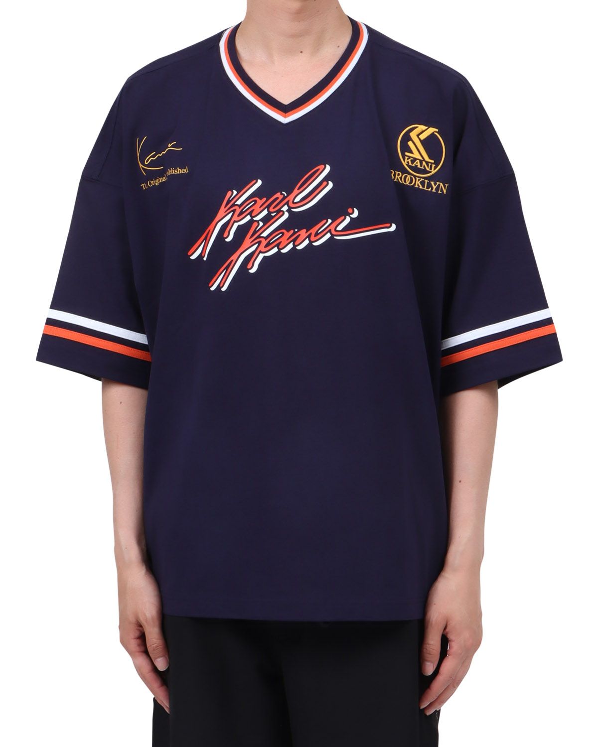 ネイビー：174cm62kg(Lサイズ着用)