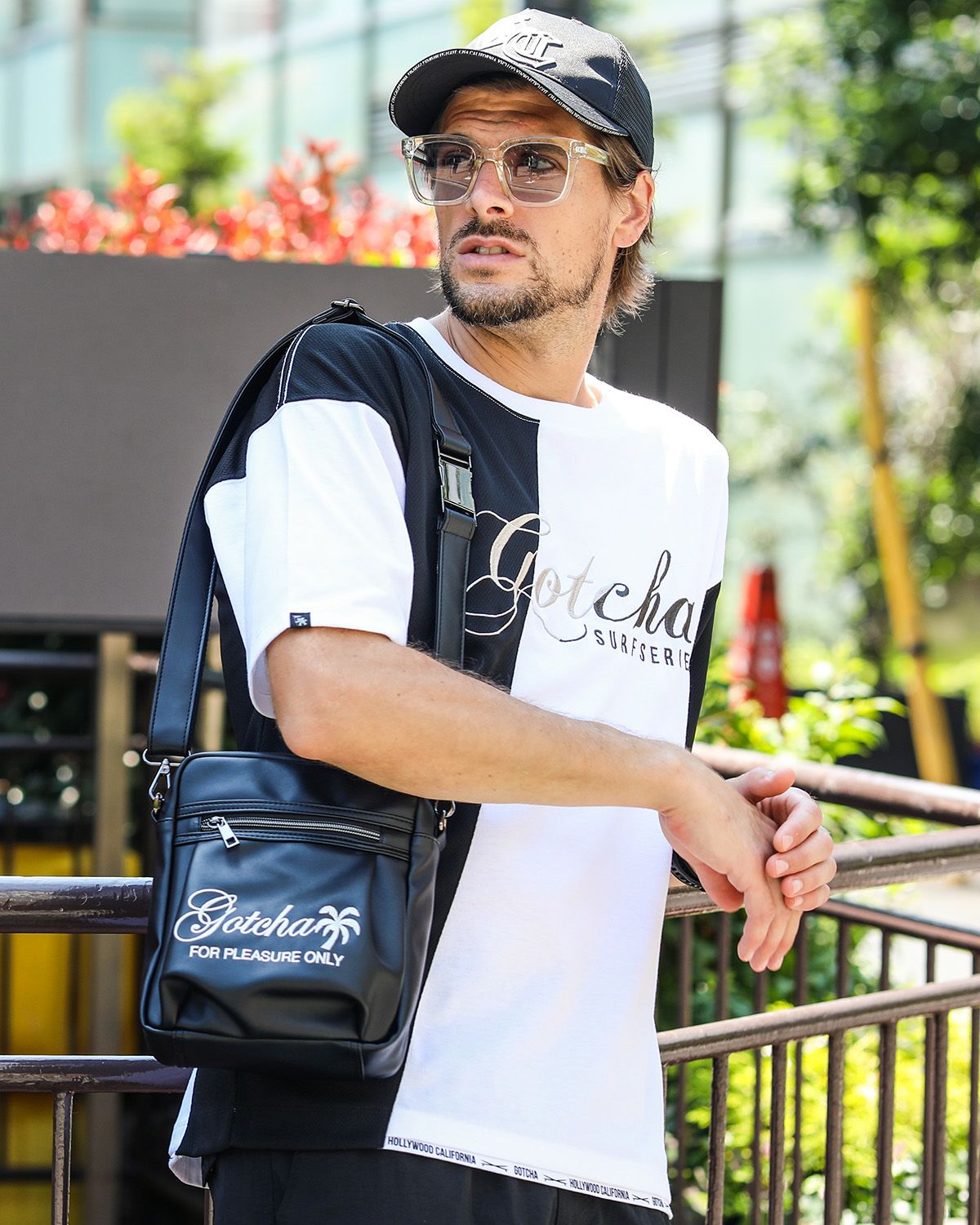 ホワイト：183cm/70kg(Lサイズ着用)