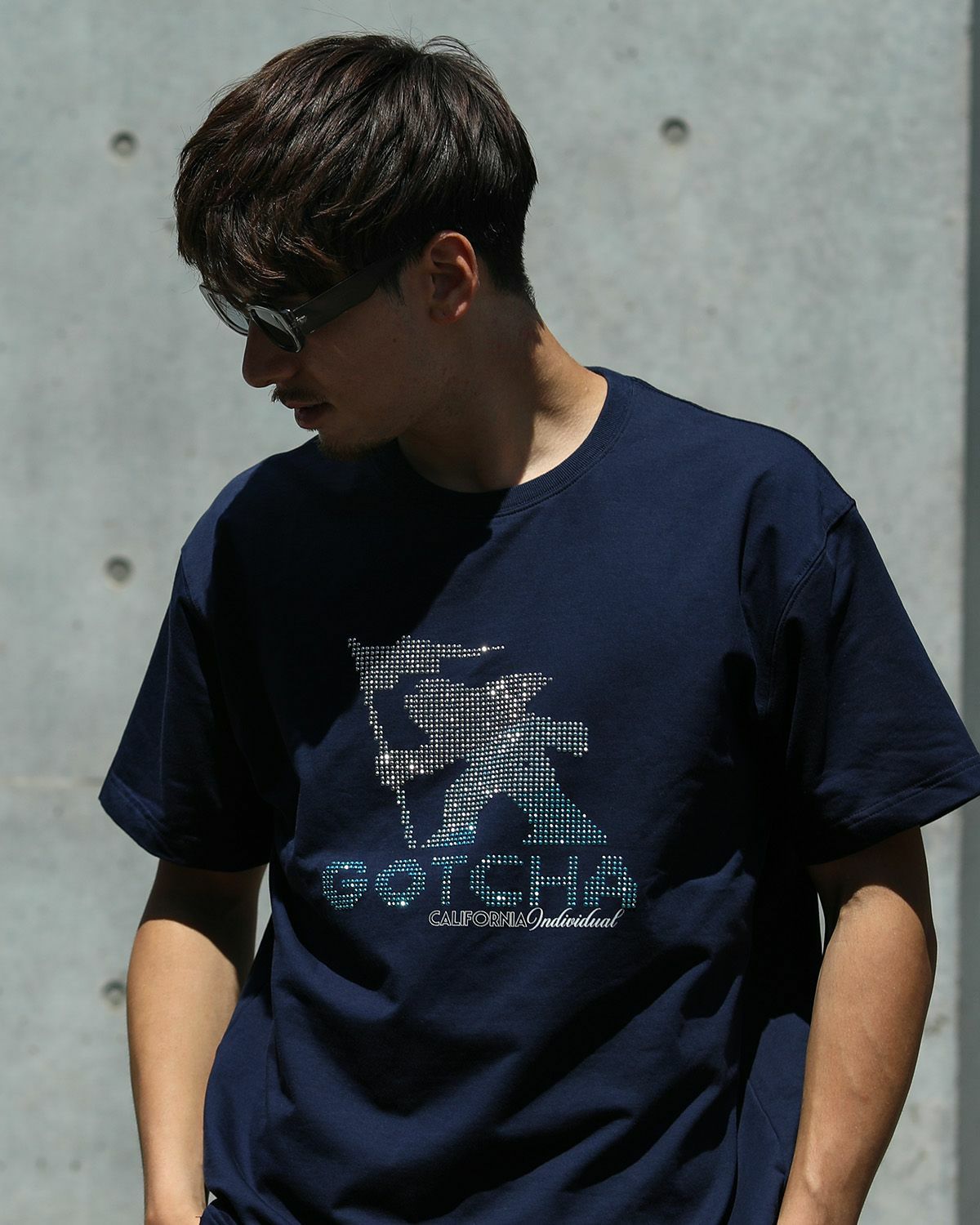 ダークネイビー：180cm/70kg(Lサイズ着用)