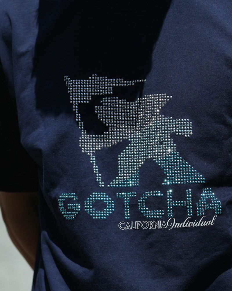 ダークネイビー