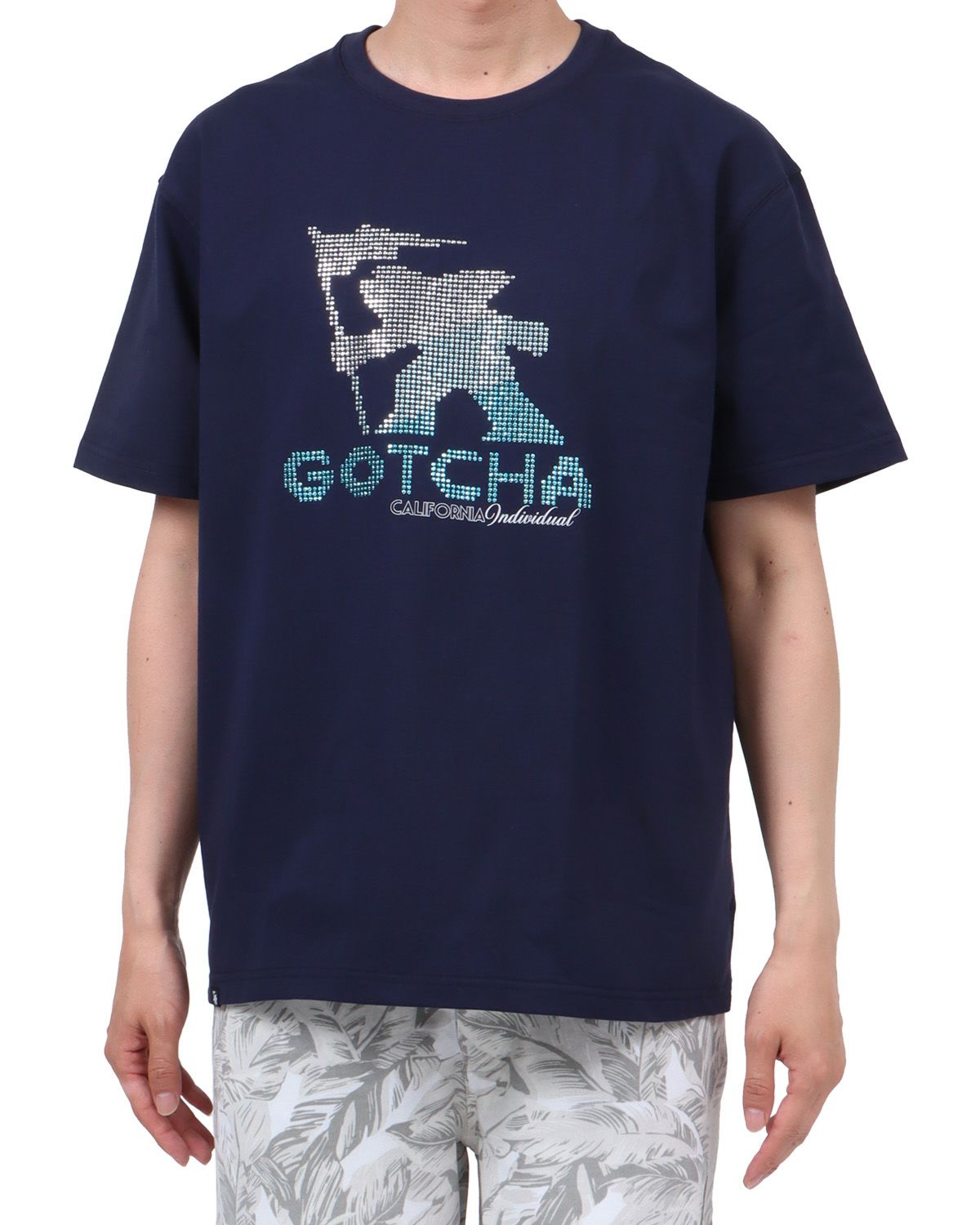 ダークネイビー：174cm62kg(Lサイズ着用)