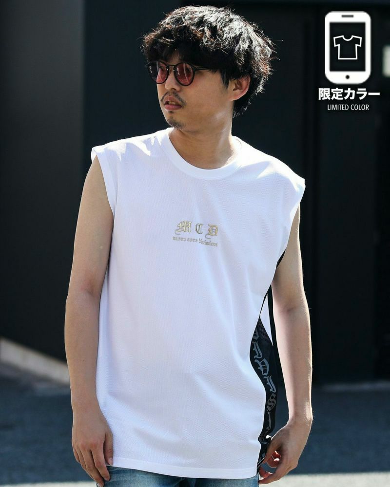 ホワイト:173cm/63kg(Lサイズ着用)