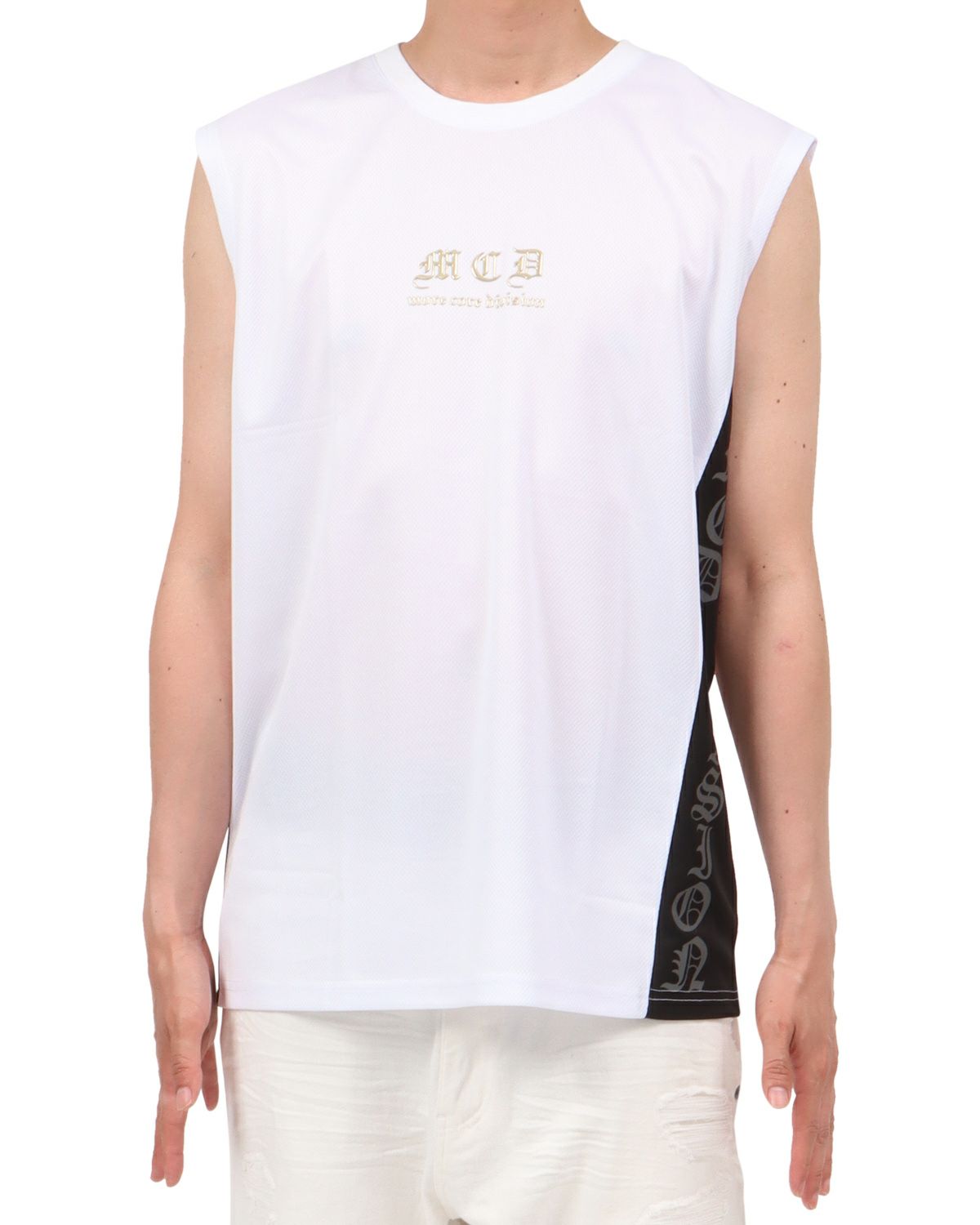 ホワイト：174cm62kg(Lサイズ着用)