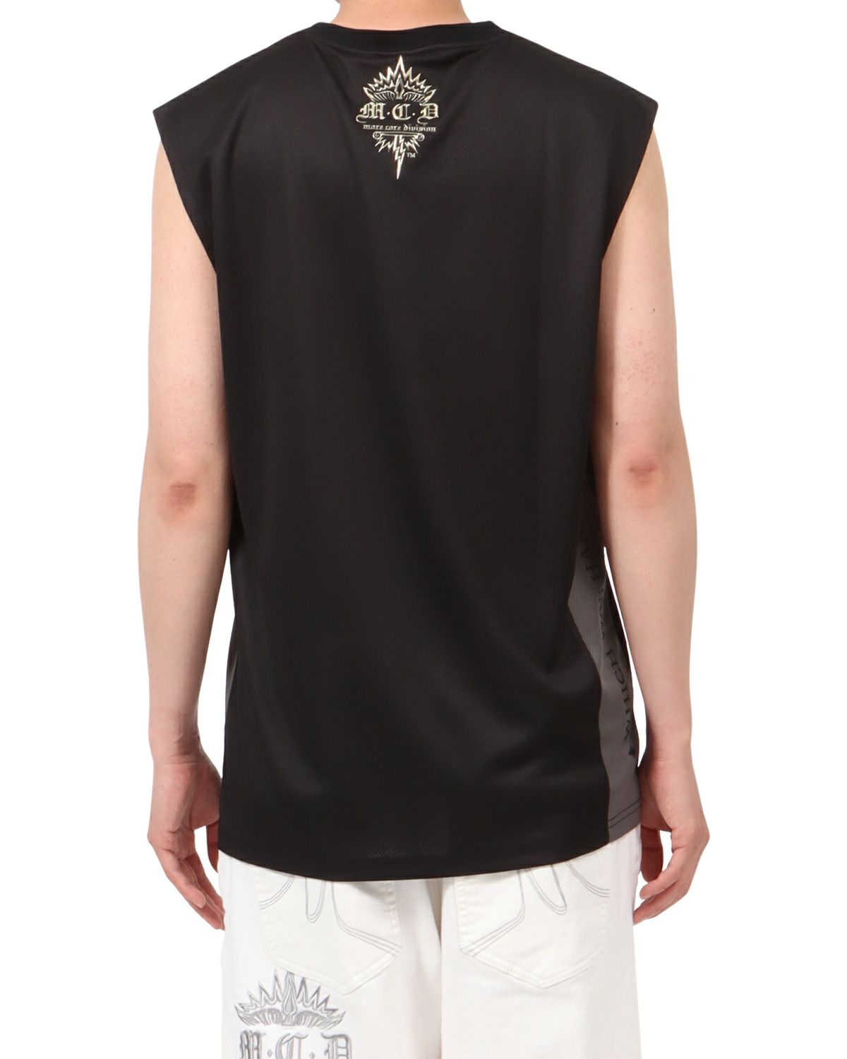 ブラック：174cm62kg(Lサイズ着用)