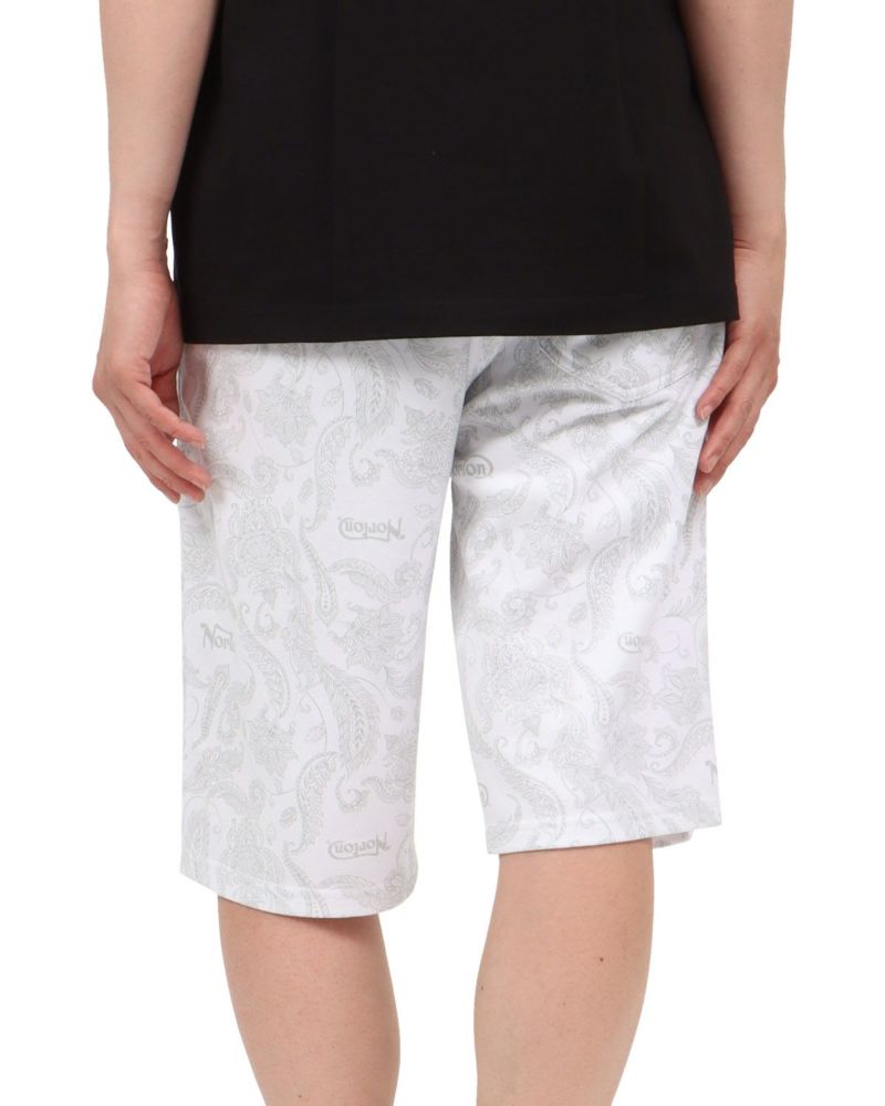 ホワイト：174cm62kg(Mサイズ着用)