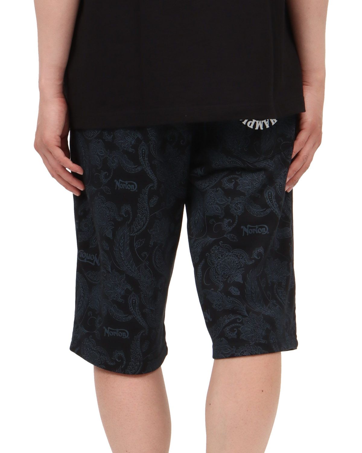 ブラック：174cm62kg(Mサイズ着用)