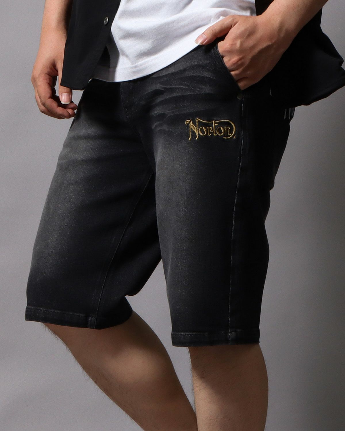 ブラック：178cm/75kg(Lサイズ着用)