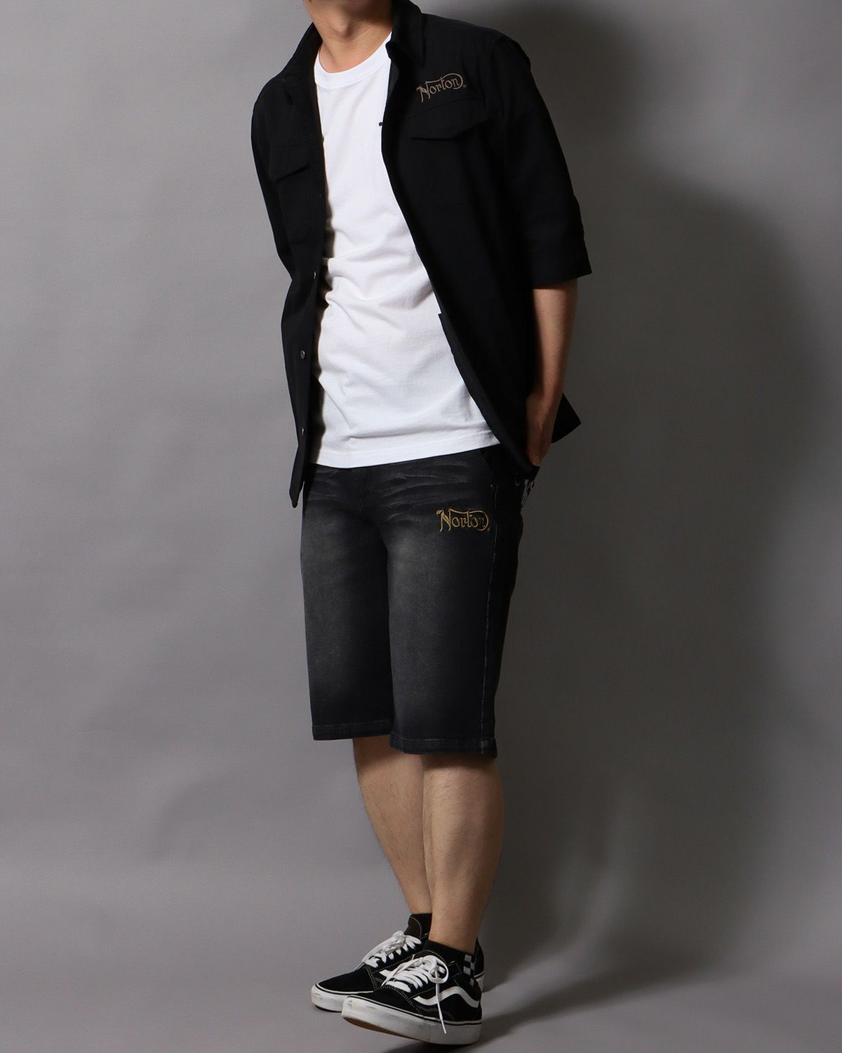 ブラック：178cm/75kg(Lサイズ着用)