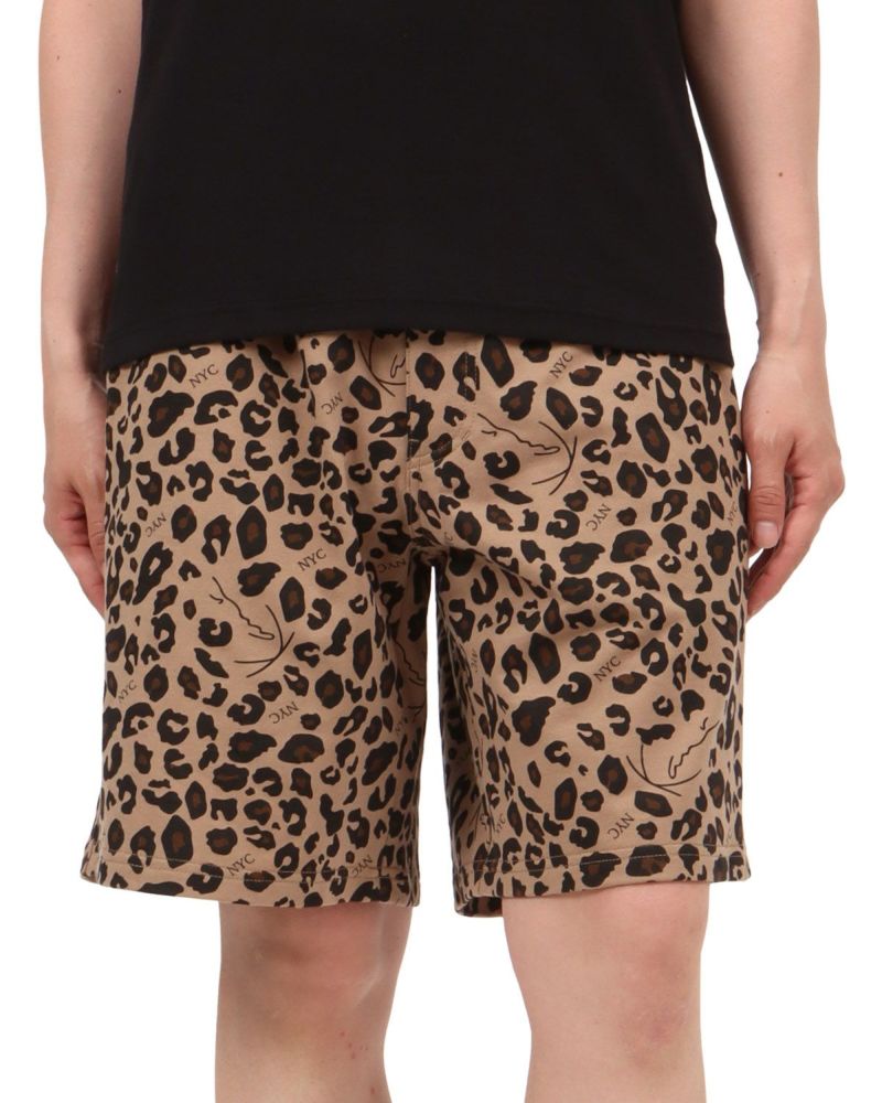 ブラウン：174cm62kg(Mサイズ着用)