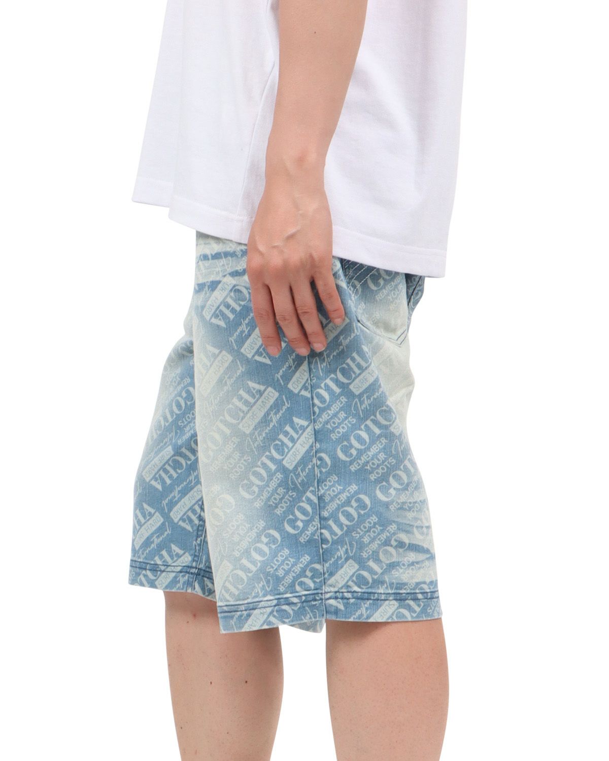 ブリーチ：174cm62kg(Mサイズ着用)