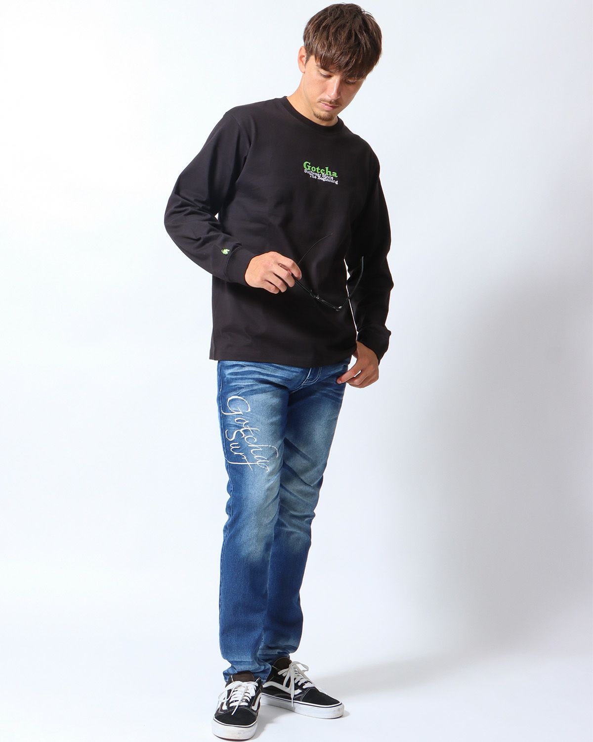 インディゴ：180cm/70kg(Mサイズ着用)