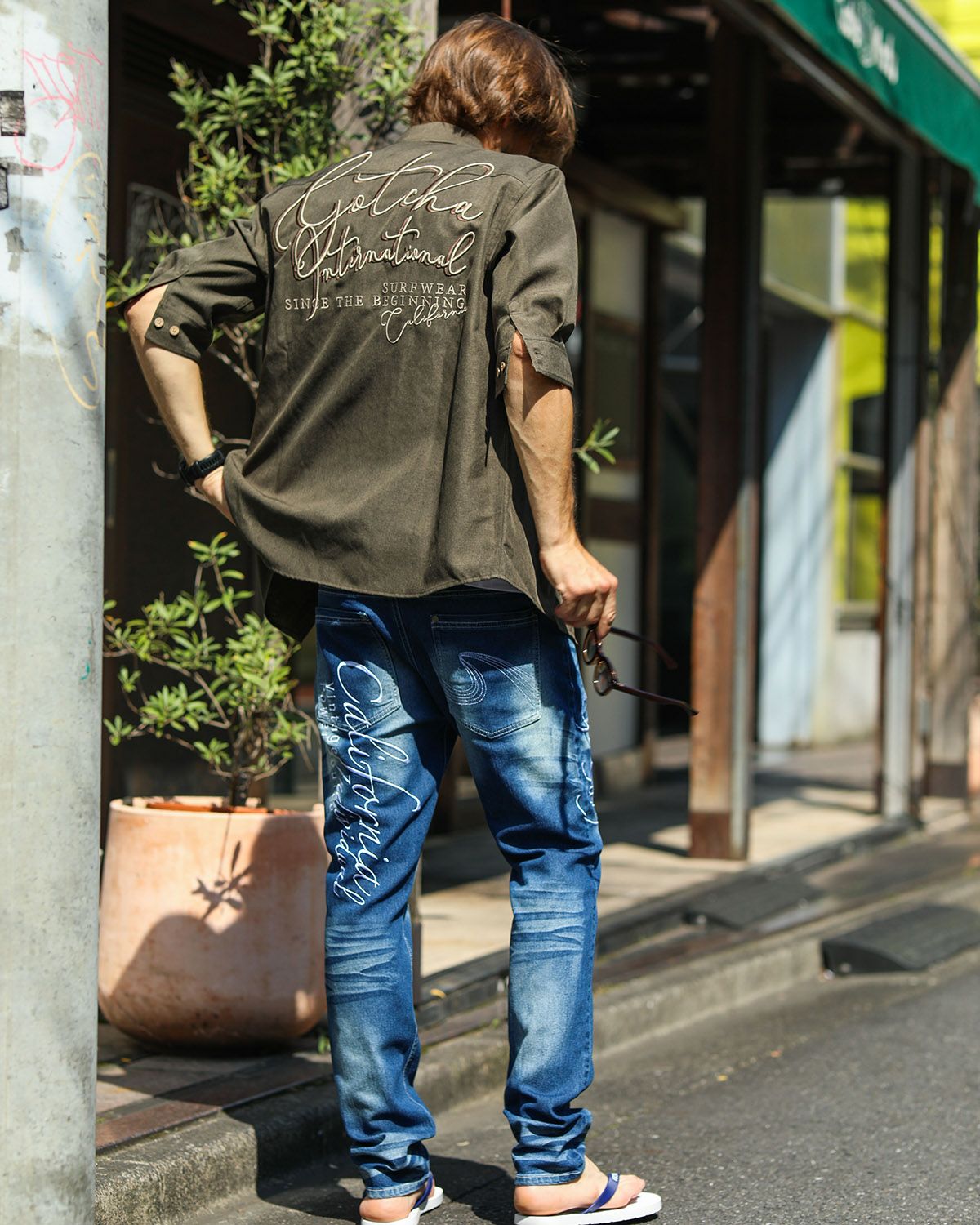 インディゴ：183cm/70kg(Lサイズ着用)