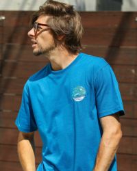 ブルー：183cm/70kg(Lサイズ着用)