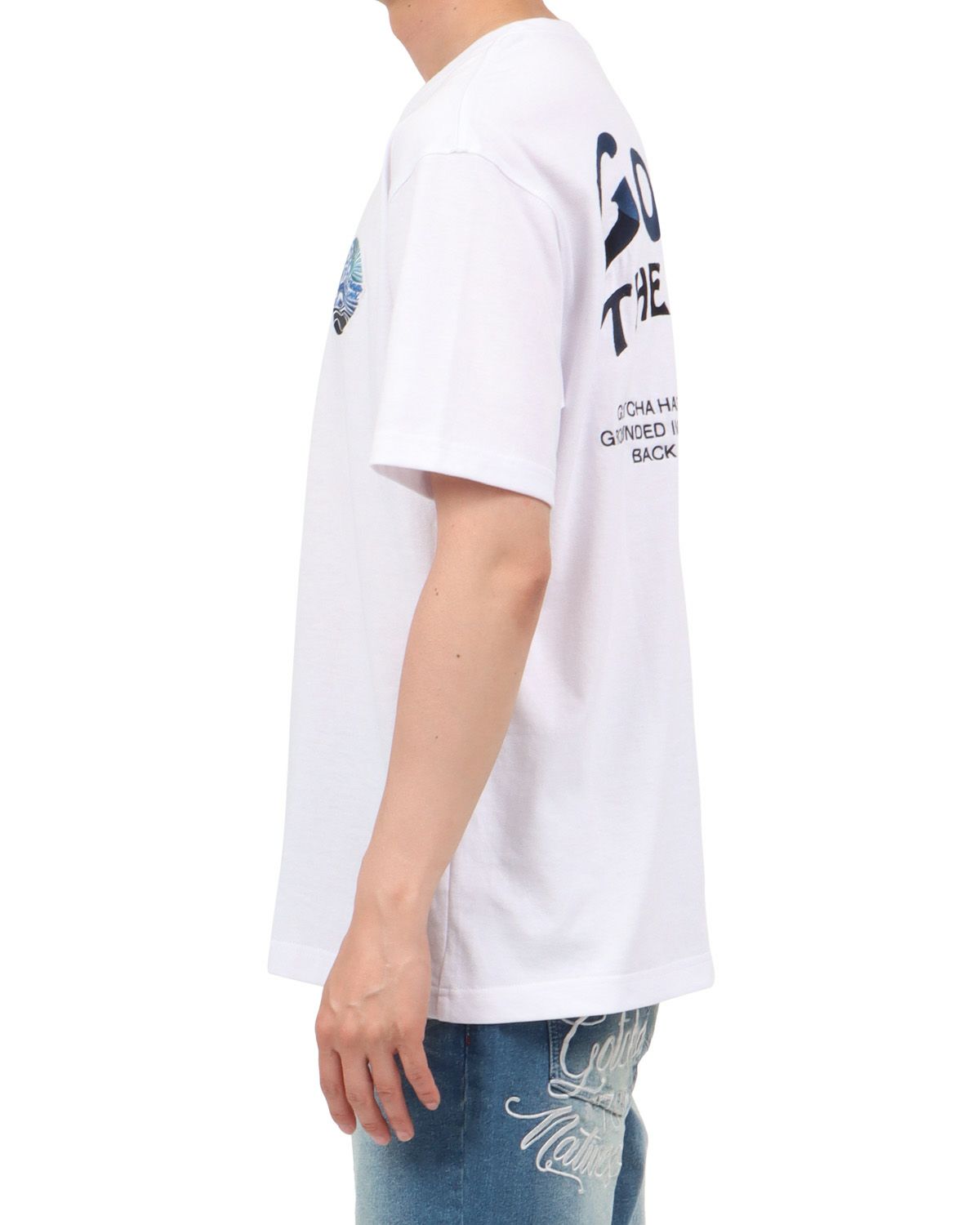 ホワイト：174cm62kg(Lサイズ着用)