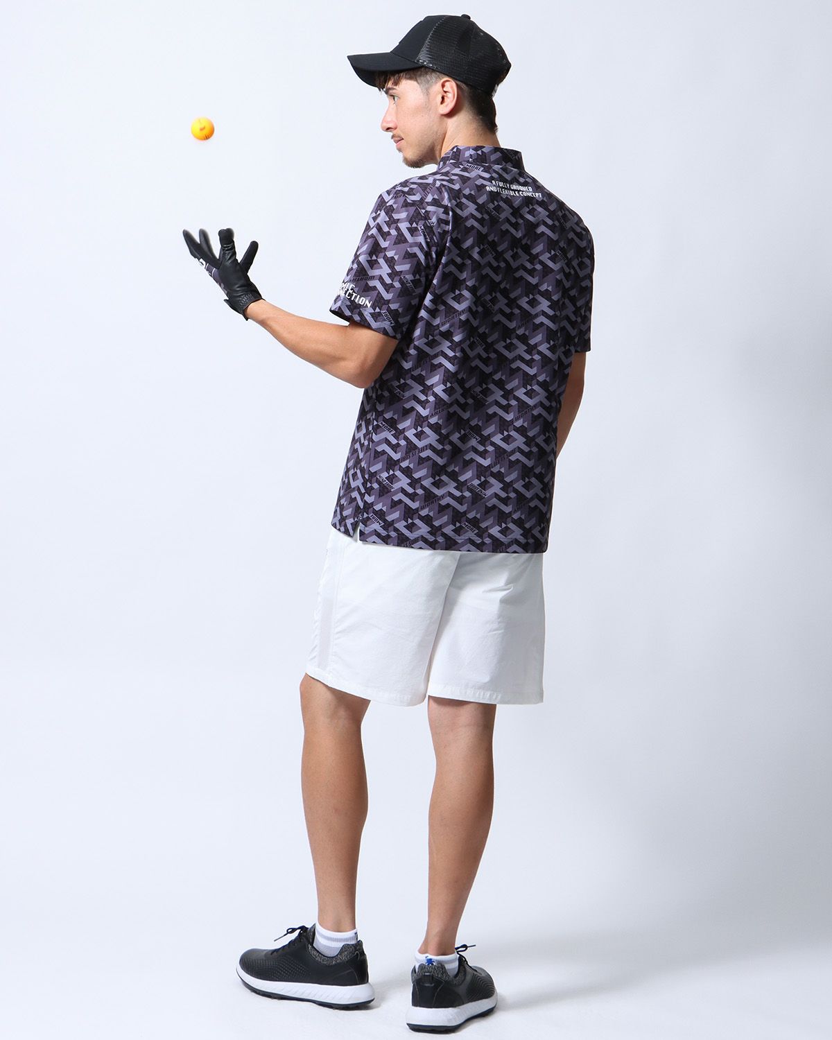 ブラック：180cm/70kg(Lサイズ着用)