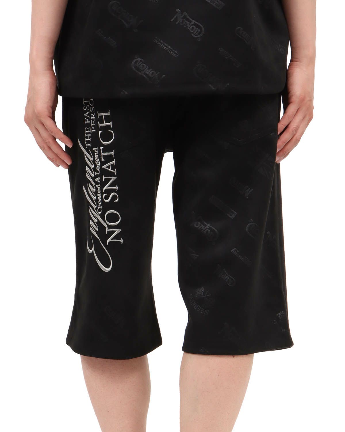 ブラック：174cm62kg(Mサイズ着用)