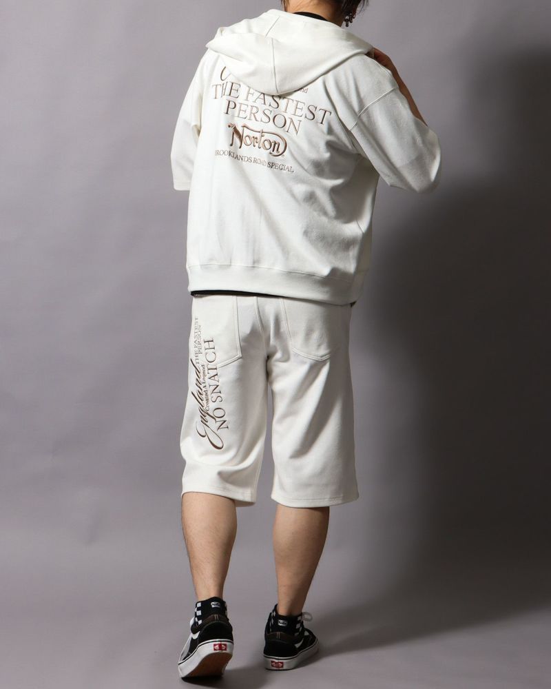 オフホワイト：178cm/75kg(Lサイズ着用)