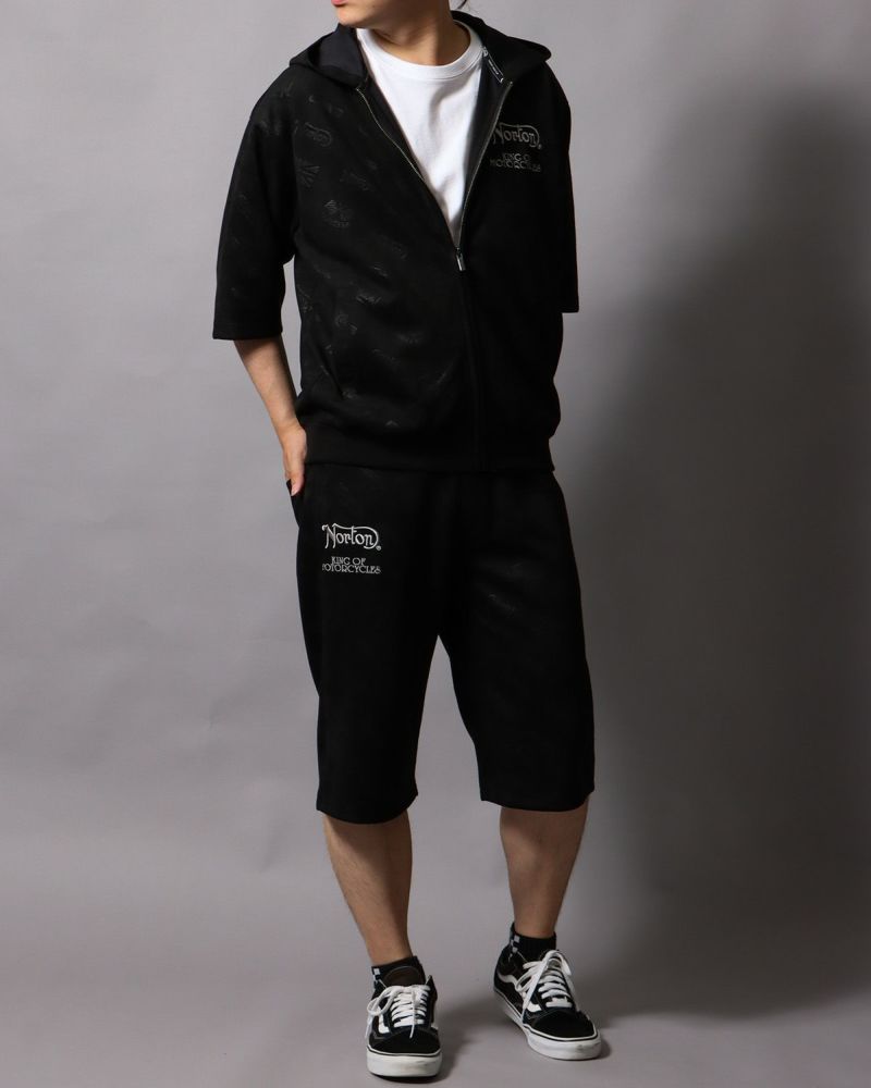 ブラック：178cm/75kg(Lサイズ着用)