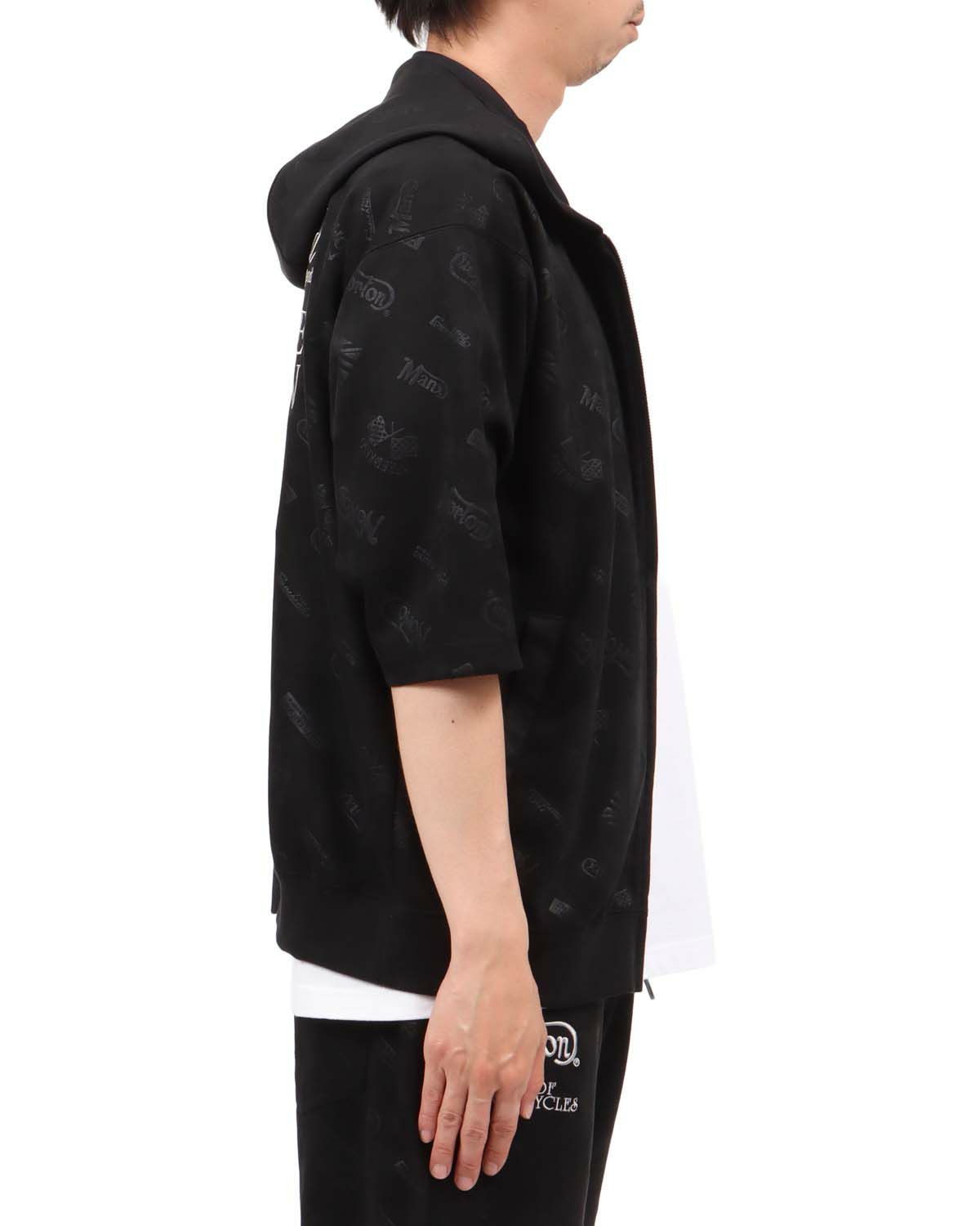 ブラック：174cm62kg(Lサイズ着用)