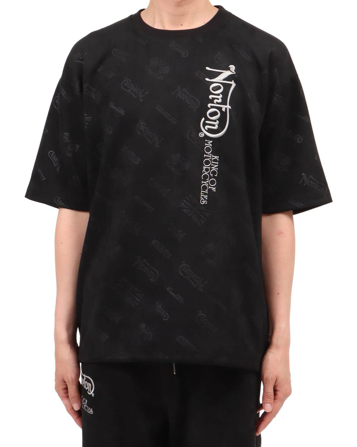 ブラック：174cm62kg(Lサイズ着用)