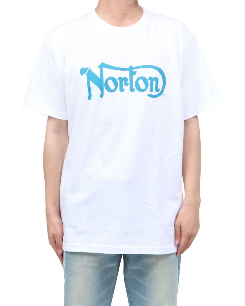 ホワイト：173cm63kg(Lサイズ着用)　