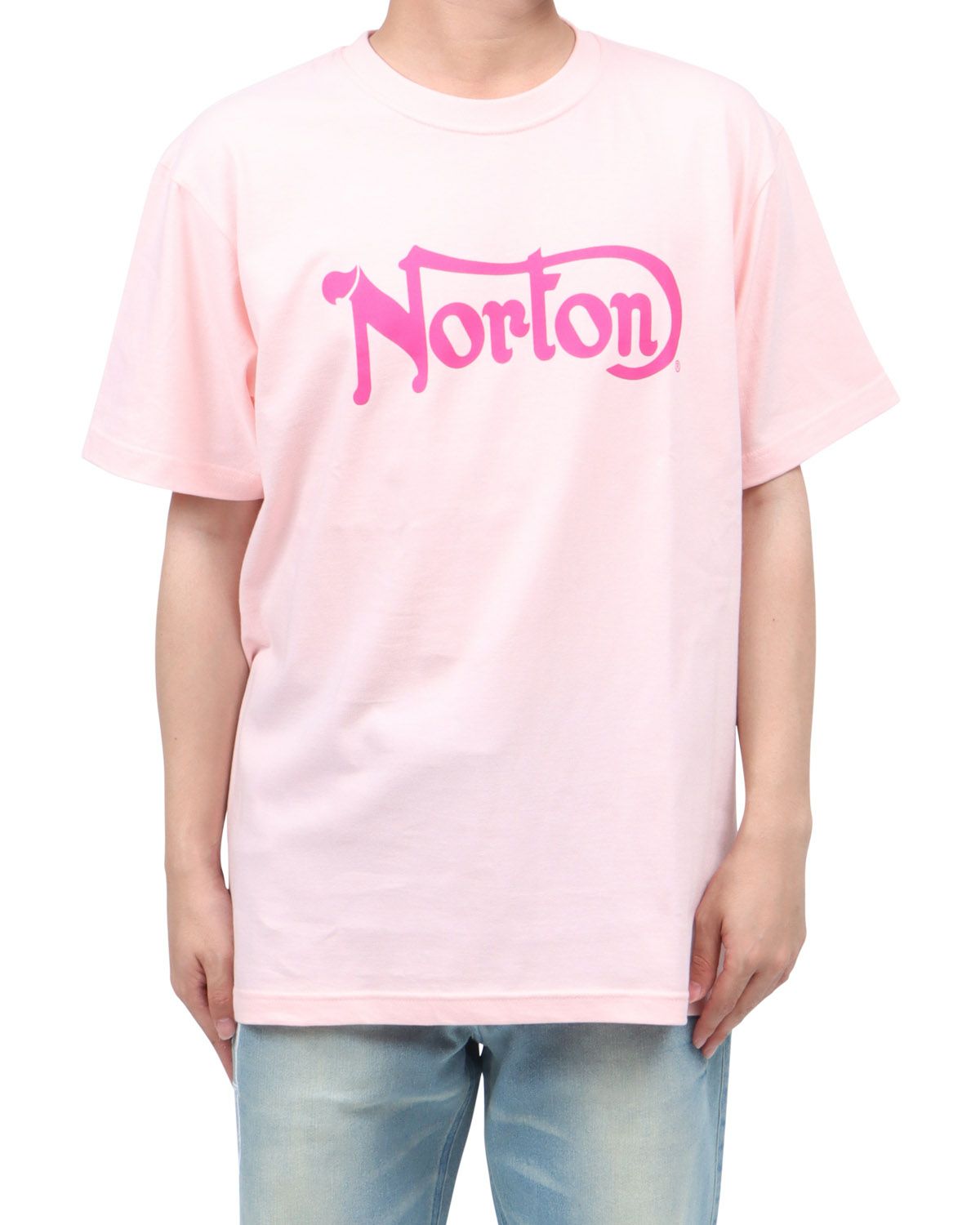 ベビーピンク：173cm63kg(Lサイズ着用)　