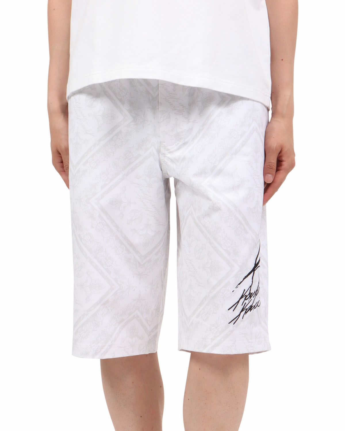 ホワイト：174cm62kg(Mサイズ着用)