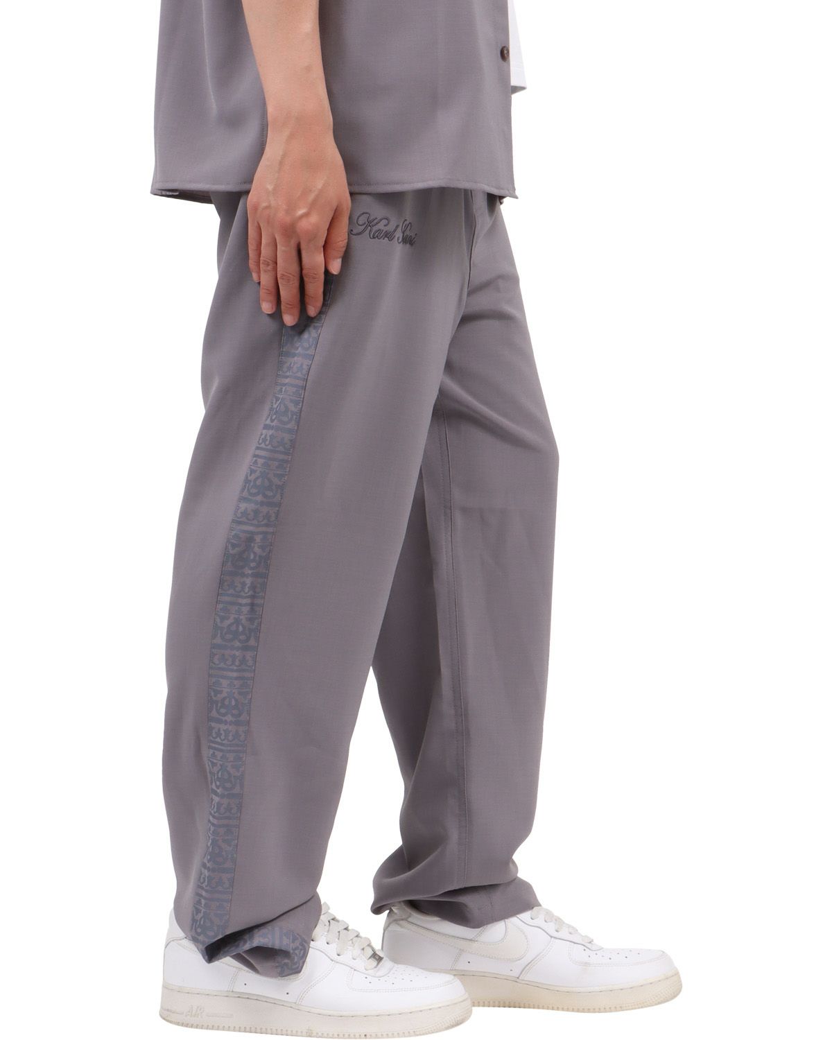 グレー：174cm62kg(Mサイズ着用)