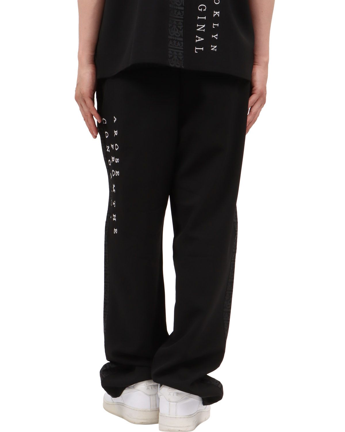 ブラック：174cm62kg(Mサイズ着用)