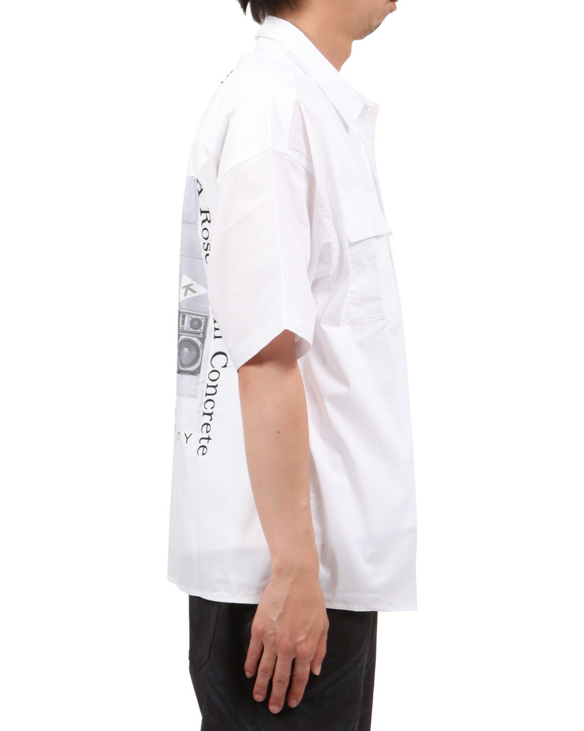 ホワイト：174cm62kg(Lサイズ着用)