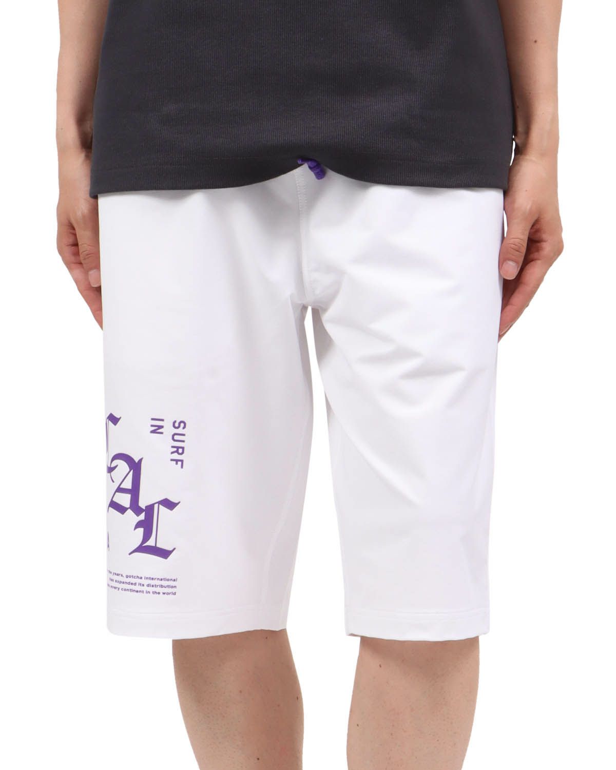 ホワイト：174cm62kg(Mサイズ着用)