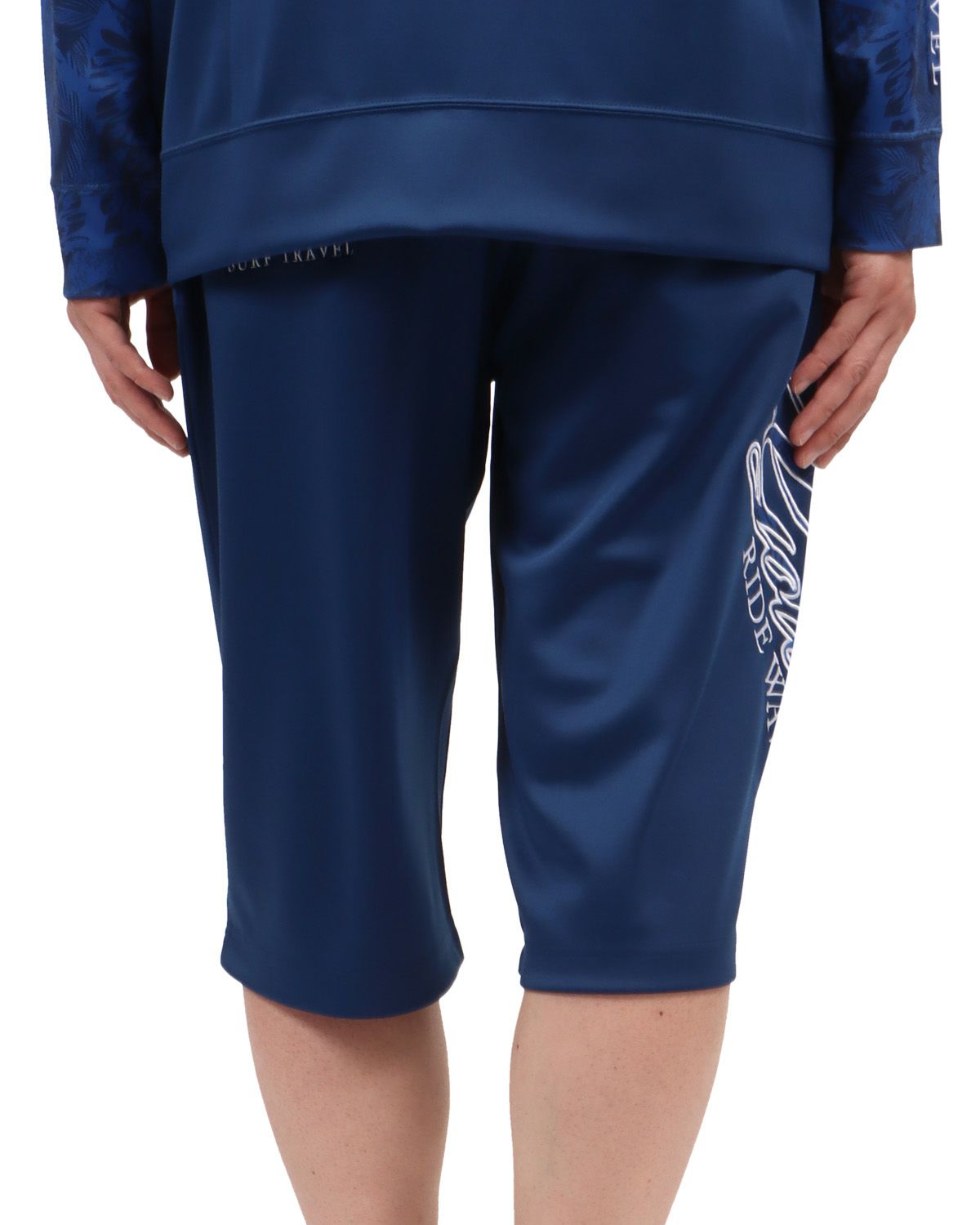 ネイビー：174cm62kg(Mサイズ着用)