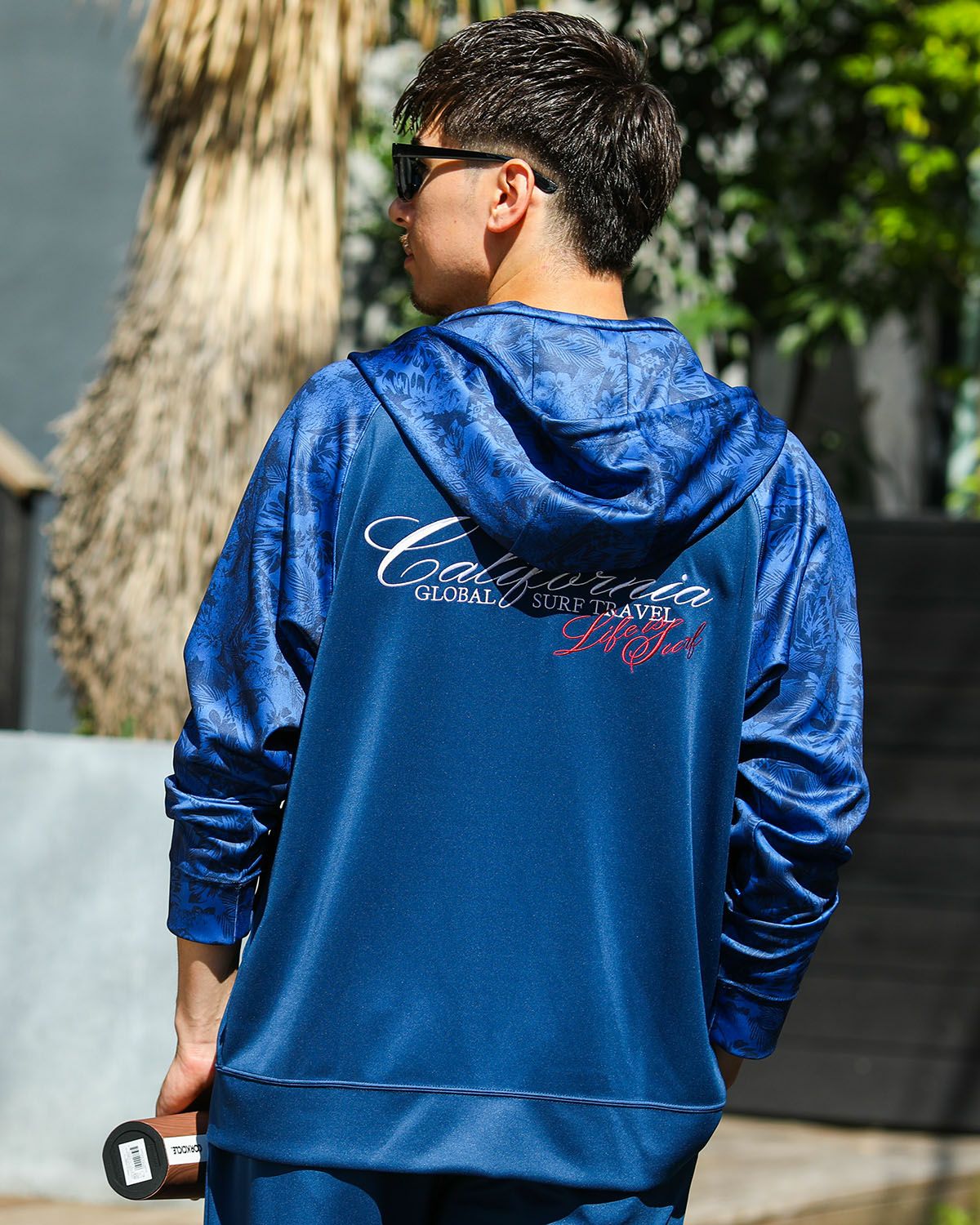 ネイビー:180cm70kg(Lサイズ着用)