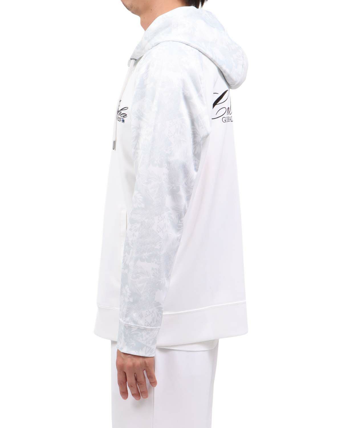 ホワイト：174cm62kg(Lサイズ着用)