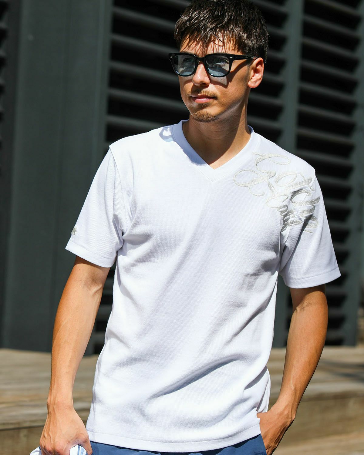 ホワイト:180cm70kg(Lサイズ着用)