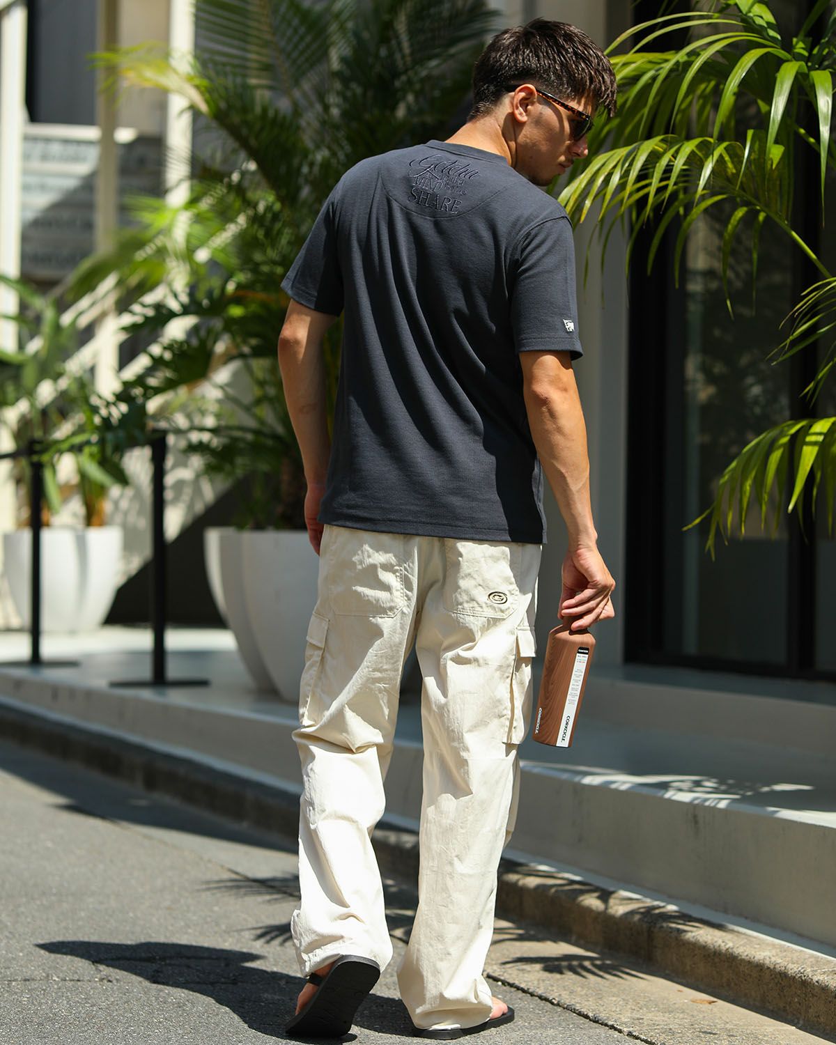 チャコール:180cm70kg(Lサイズ着用)