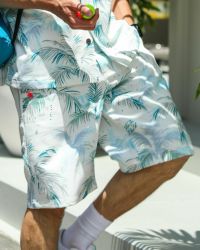 ホワイト：183cm/70kg(Lサイズ着用)