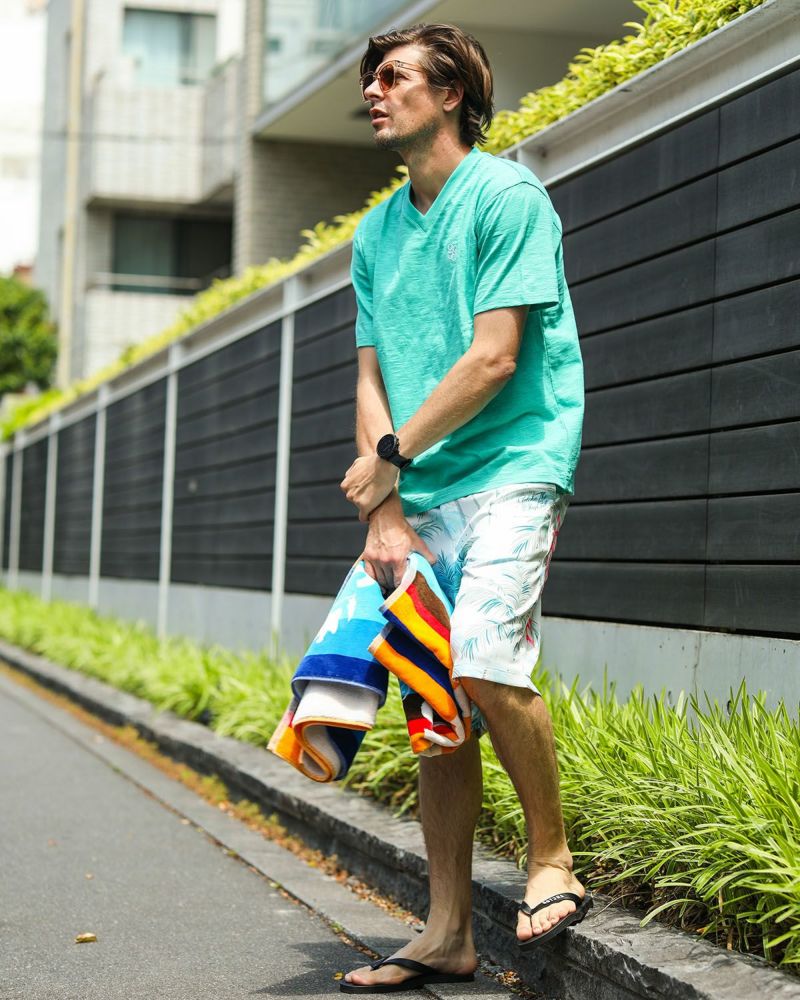 ホワイト：183cm/70kg(Lサイズ着用)