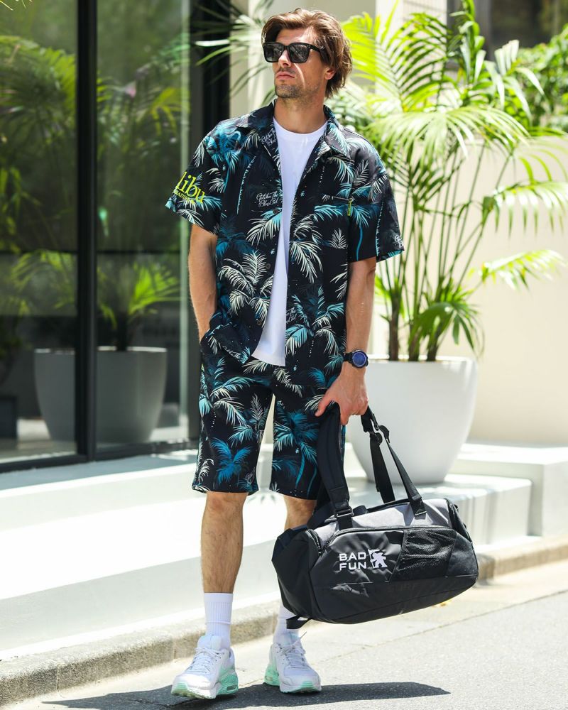 ブラック：183cm/70kg(Lサイズ着用)