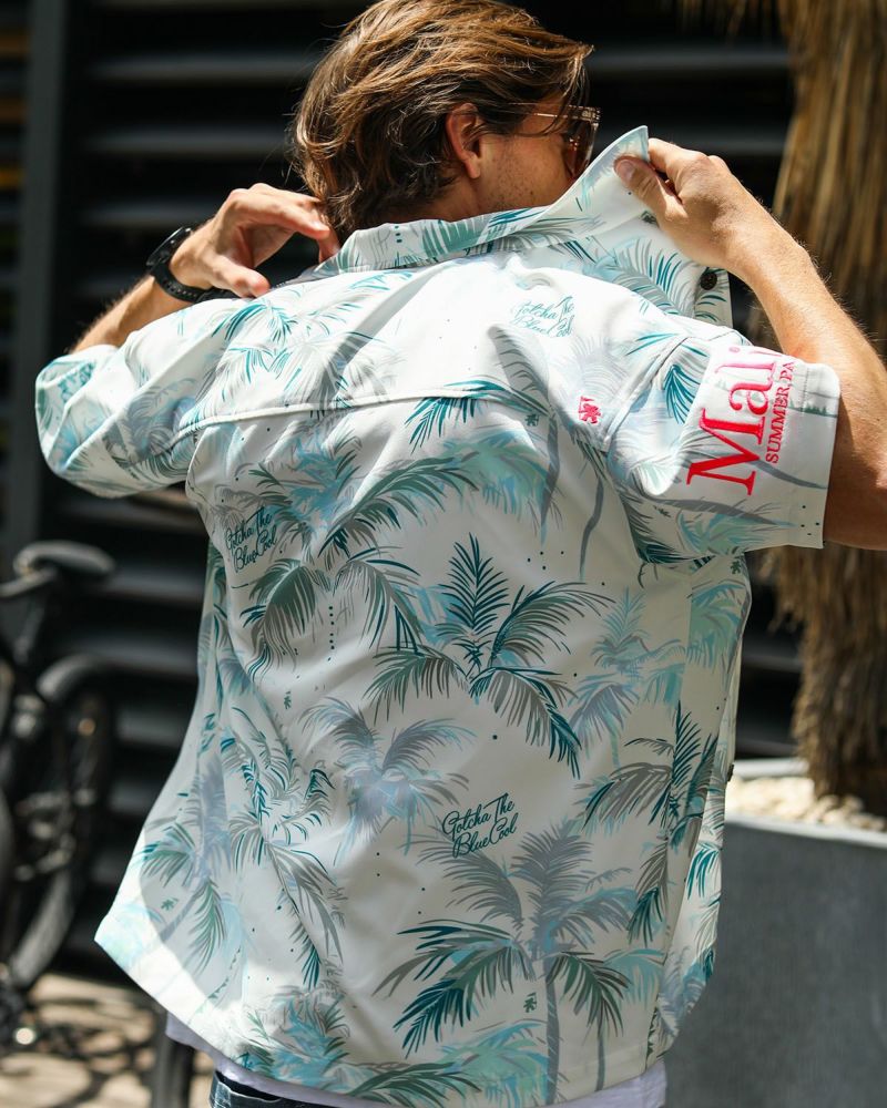 ホワイト：183cm/70kg(Lサイズ着用)