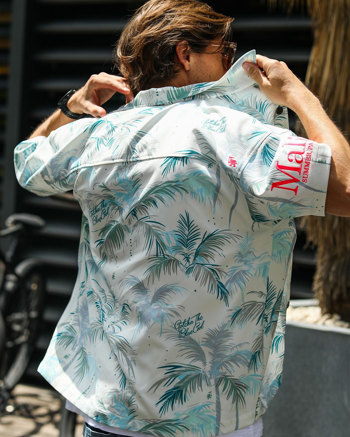 ホワイト：183cm/70kg(Lサイズ着用)